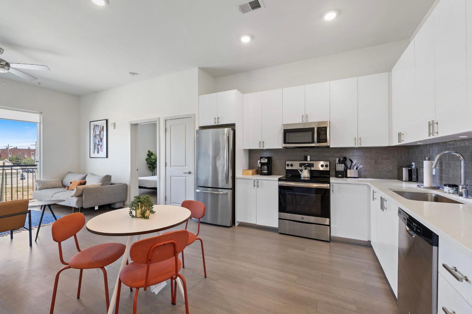 Modern Nulu 2br Cozysuites 06 Apartment